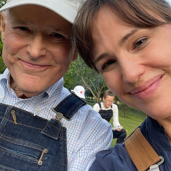 Jennifer Garner Details Navigating Grief 7 Months After Dad's Death